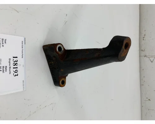DETROIT A4712031940 Engine Mounts