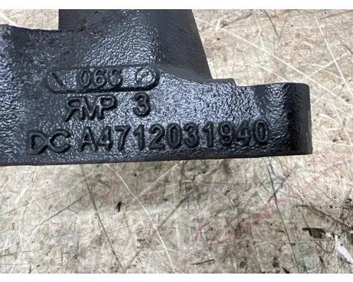 DETROIT A4712031940 Engine Mounts