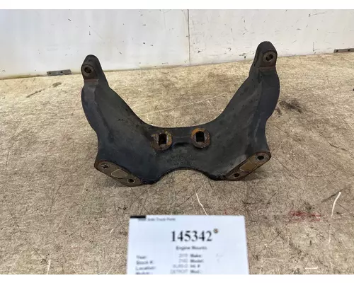 DETROIT A4722231604 Engine Mounts