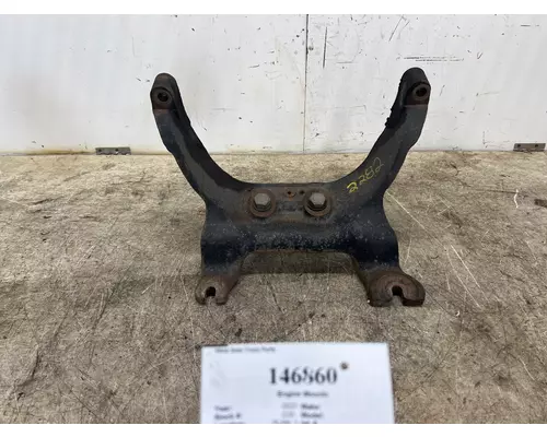DETROIT A4722233204 Engine Mounts