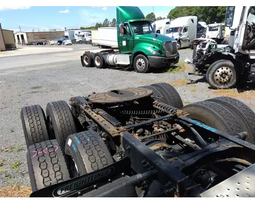 DETROIT CASCADIA 126 CUTOFF - SINGLE AXLE