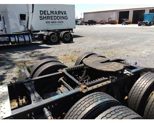 DETROIT CASCADIA 126 CUTOFF - SINGLE AXLE