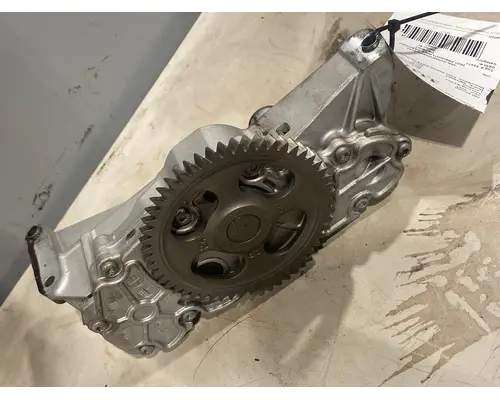 DETROIT CASCADIA Oil Pump