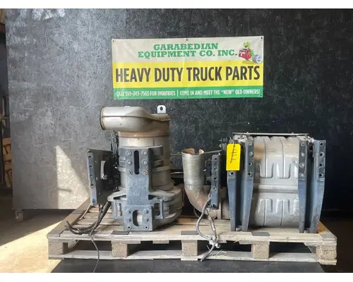 DETROIT Cascadia 125 DPF (Diesel Particulate Filter)