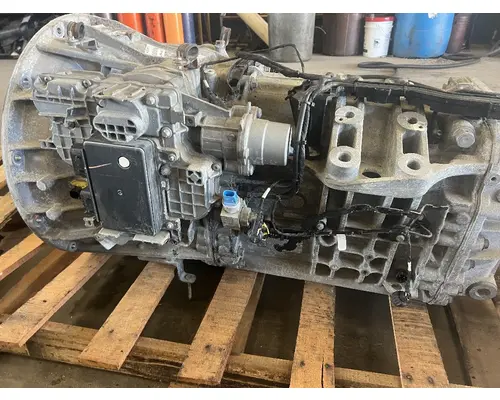 DETROIT Cascadia Transmission Assembly