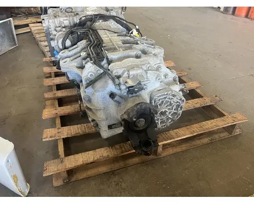 DETROIT Cascadia Transmission Assembly