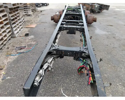 DETROIT DART400-4FR228 CUTOFF - SINGLE AXLE