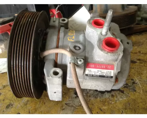 DETROIT DD13 / DD15 Air Conditioner Compressor