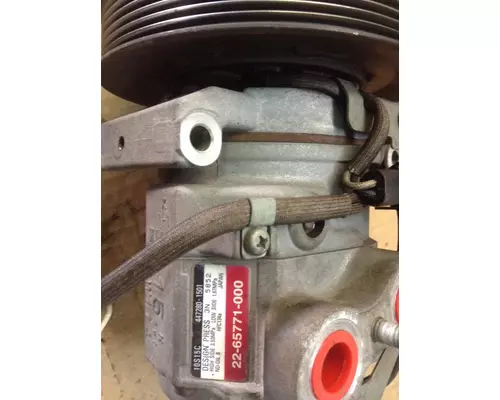 DETROIT DD13 / DD15 Air Conditioner Compressor