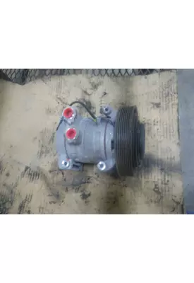 DETROIT DD13 / DD15 Air Conditioner Compressor