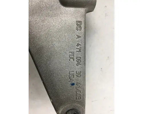DETROIT DD13 AIR CLEANER