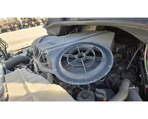 DETROIT DD13 Air Cleaner