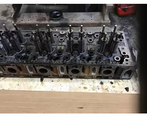 DETROIT DD13 CYLINDER HEAD