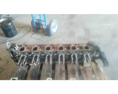 DETROIT DD13 Cylinder Head