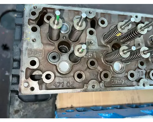 DETROIT DD13 Cylinder Head