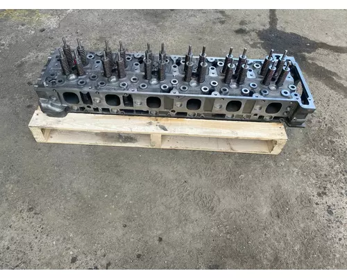 DETROIT DD13 Cylinder Head