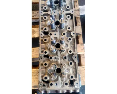 DETROIT DD13 Cylinder Head