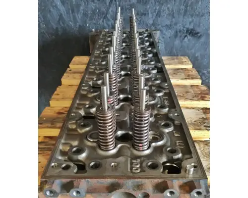 DETROIT DD13 Cylinder Head