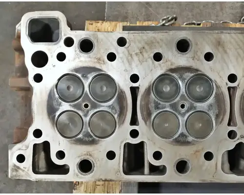 DETROIT DD13 Cylinder Head