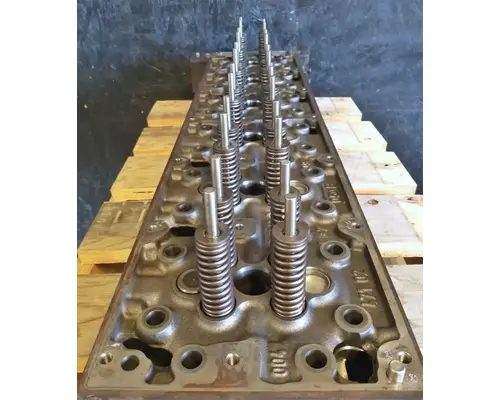 DETROIT DD13 Cylinder Head