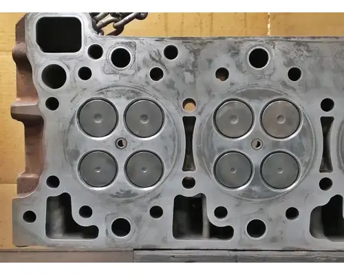 DETROIT DD13 Cylinder Head