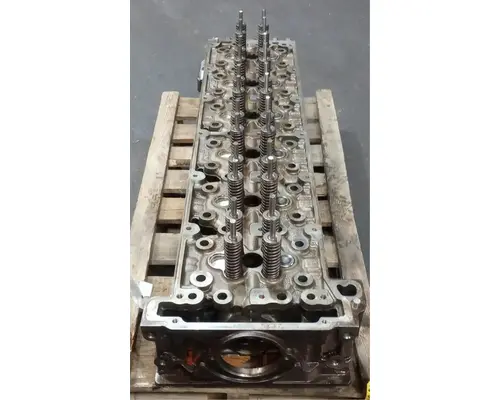DETROIT DD13 Cylinder Head