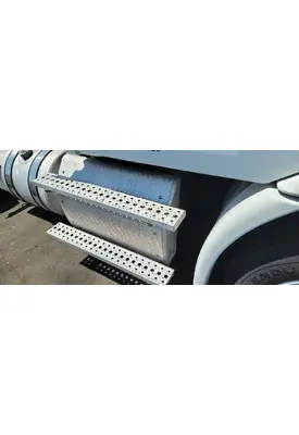 DETROIT DD13 DPF (Diesel Particulate Filter)