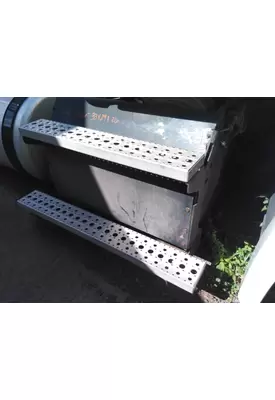DETROIT DD13 DPF ASSEMBLY (DIESEL PARTICULATE FILTER)