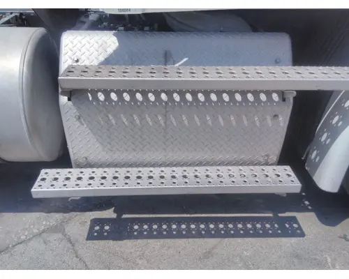 DETROIT DD13 DPF ASSEMBLY (DIESEL PARTICULATE FILTER)