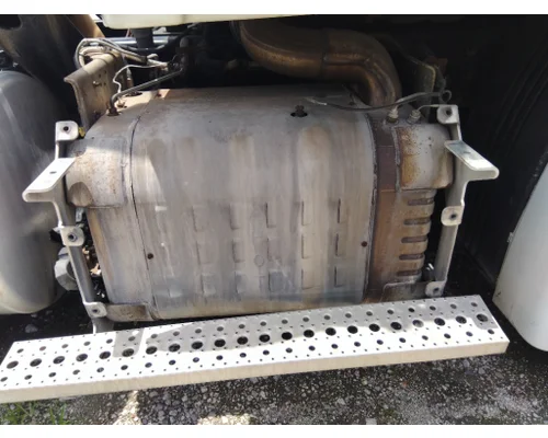 DETROIT DD13 DPF ASSEMBLY (DIESEL PARTICULATE FILTER)