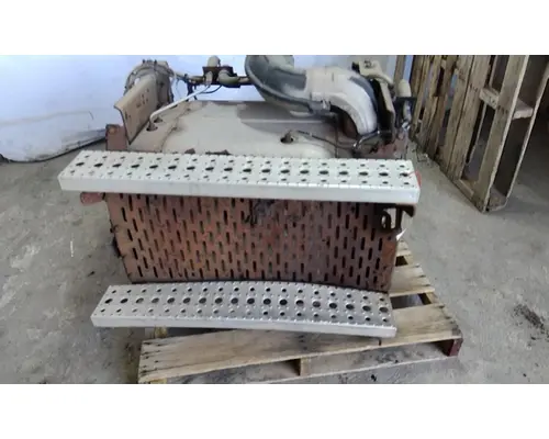 DETROIT DD13 DPF ASSEMBLY (DIESEL PARTICULATE FILTER)