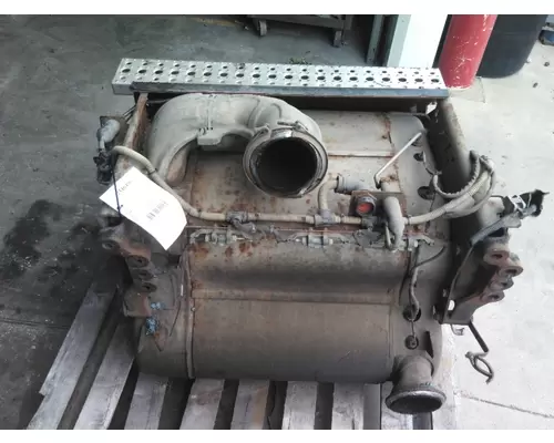 DETROIT DD13 DPF ASSEMBLY (DIESEL PARTICULATE FILTER)