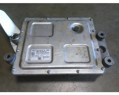 DETROIT DD13 ENGINE CONTROL MODULE (ECM)