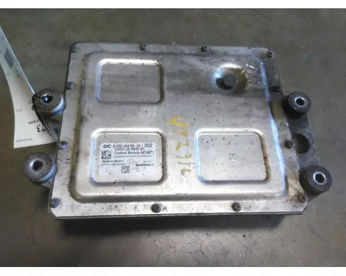 DETROIT DD13 ENGINE CONTROL MODULE (ECM)