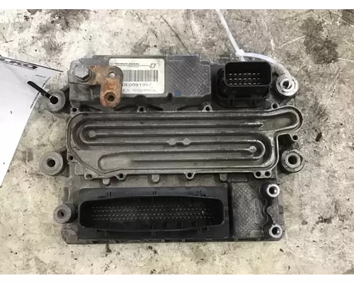 DETROIT DD13 ENGINE CONTROL MODULE (ECM)