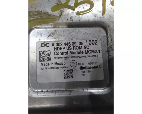 DETROIT DD13 ENGINE CONTROL MODULE (ECM)