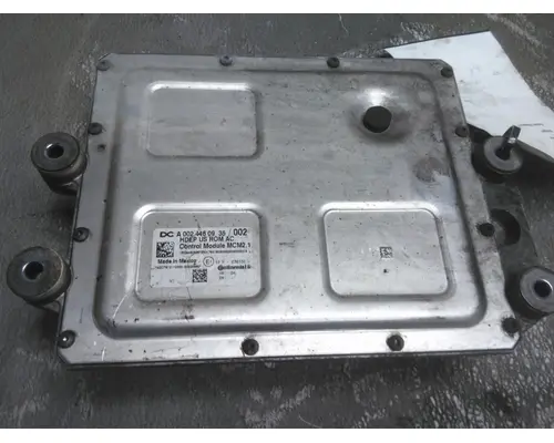 DETROIT DD13 ENGINE CONTROL MODULE (ECM)