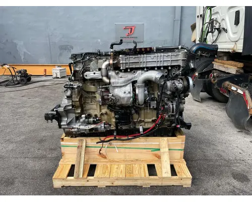 DETROIT DD13 Engine Assembly