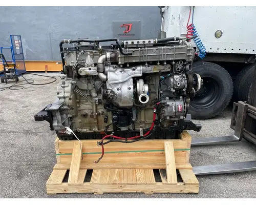 DETROIT DD13 Engine Assembly