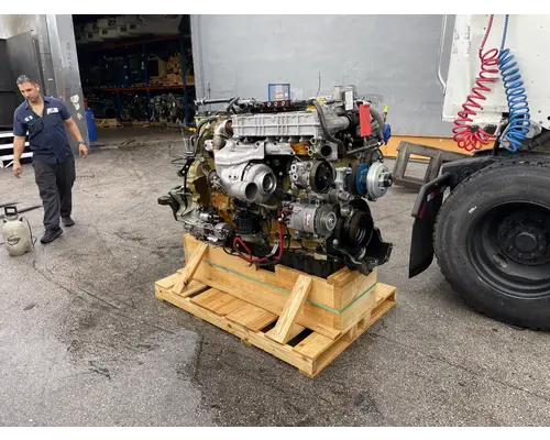 DETROIT DD13 Engine Assembly