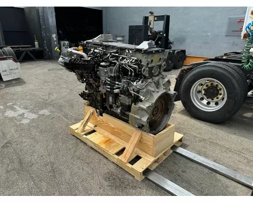 DETROIT DD13 Engine Assembly