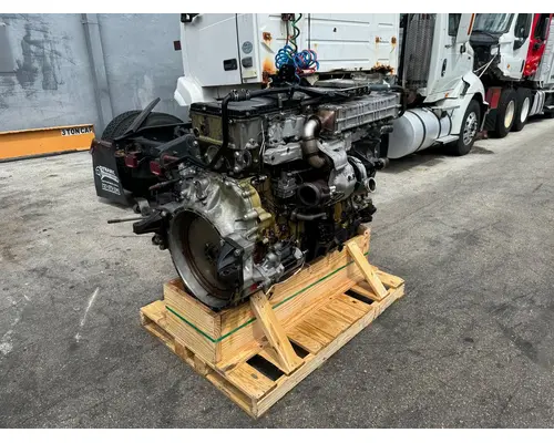 DETROIT DD13 Engine Assembly