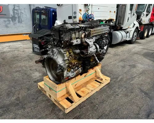 DETROIT DD13 Engine Assembly