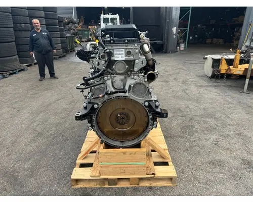 DETROIT DD13 Engine Assembly