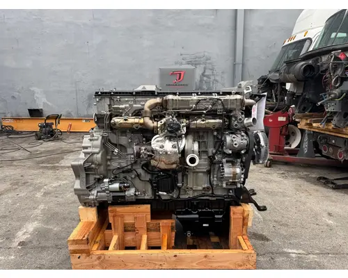 DETROIT DD13 Engine Assembly