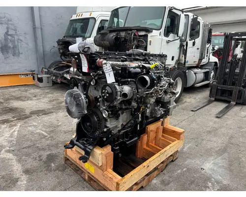 DETROIT DD13 Engine Assembly