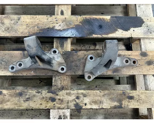 DETROIT DD13 Engine Mounts
