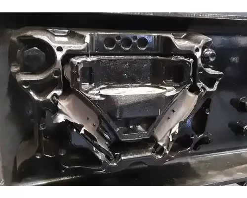DETROIT DD13 Engine Mounts