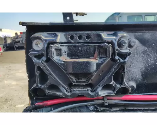 DETROIT DD13 Engine Mounts