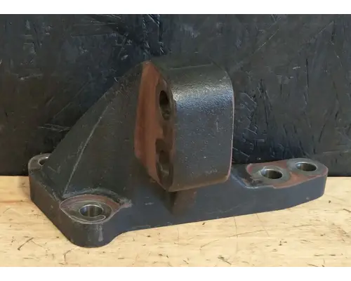 DETROIT DD13 Engine Mounts